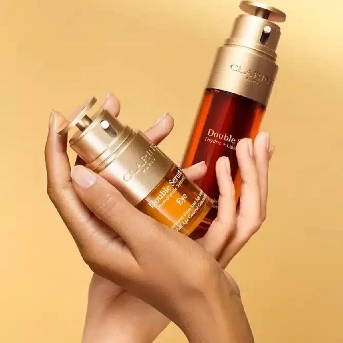 سرم دور چشم کلارنس Clarins Double Serum Eye حجم 20 میلی‌لیتر؛ نمای تکمیلی 2