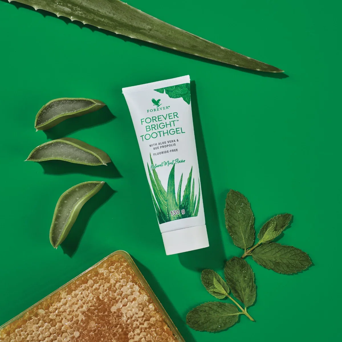 خمیردندان ژلی فوراور Forever Bright Toothgel وزن 130 گرم؛ نمای تکمیلی 2