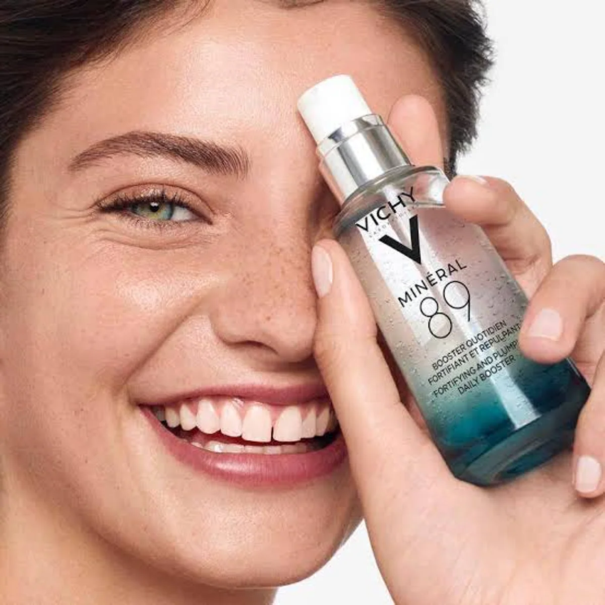 سرم آبرسان ویشی Vichy Minéral 89 حجم 50 میلی‌لیتر؛ نمای تکمیلی 3